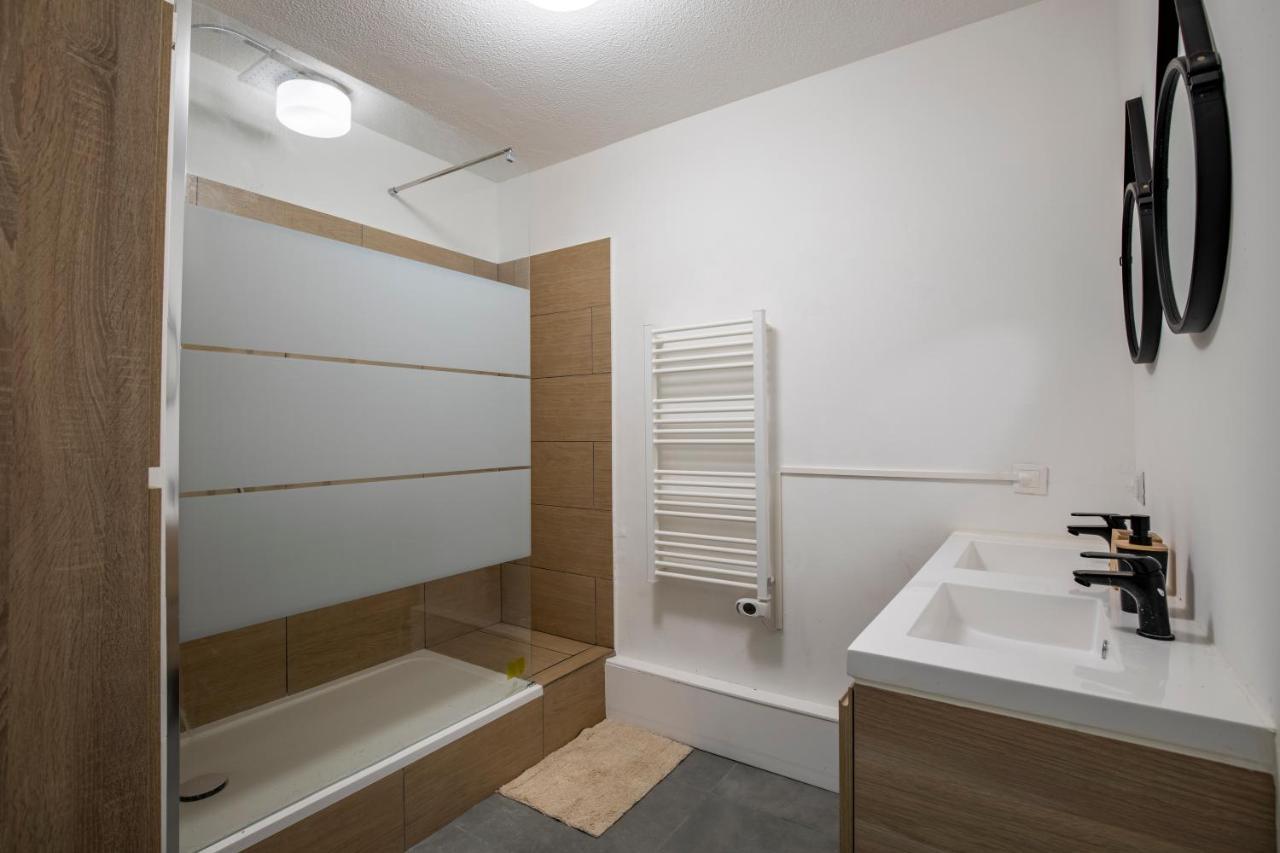 T4 Climatise Au Pied Des Rempart Avec Parking Apartment Avignon Exterior foto